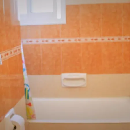 Chloraka- 2 Bedrooms - Pool * Klorakas