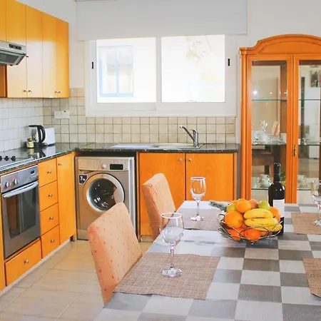 Chloraka- 2 Bedrooms - Pool Klorakas